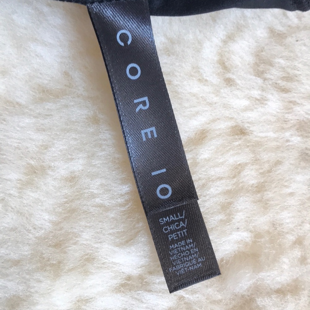 Core IO Pullover Sport Bra. S - Picture 6 of 8